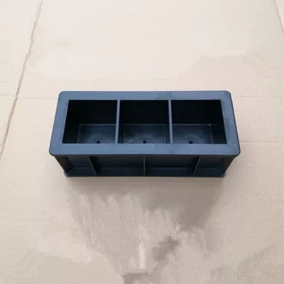 专业之选 50*50*50与40*40*40三联塑料试模——混凝土强度检测的精准保障
